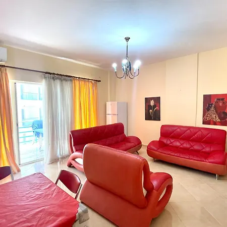 Red Apartment Golem  Exteriér fotografie